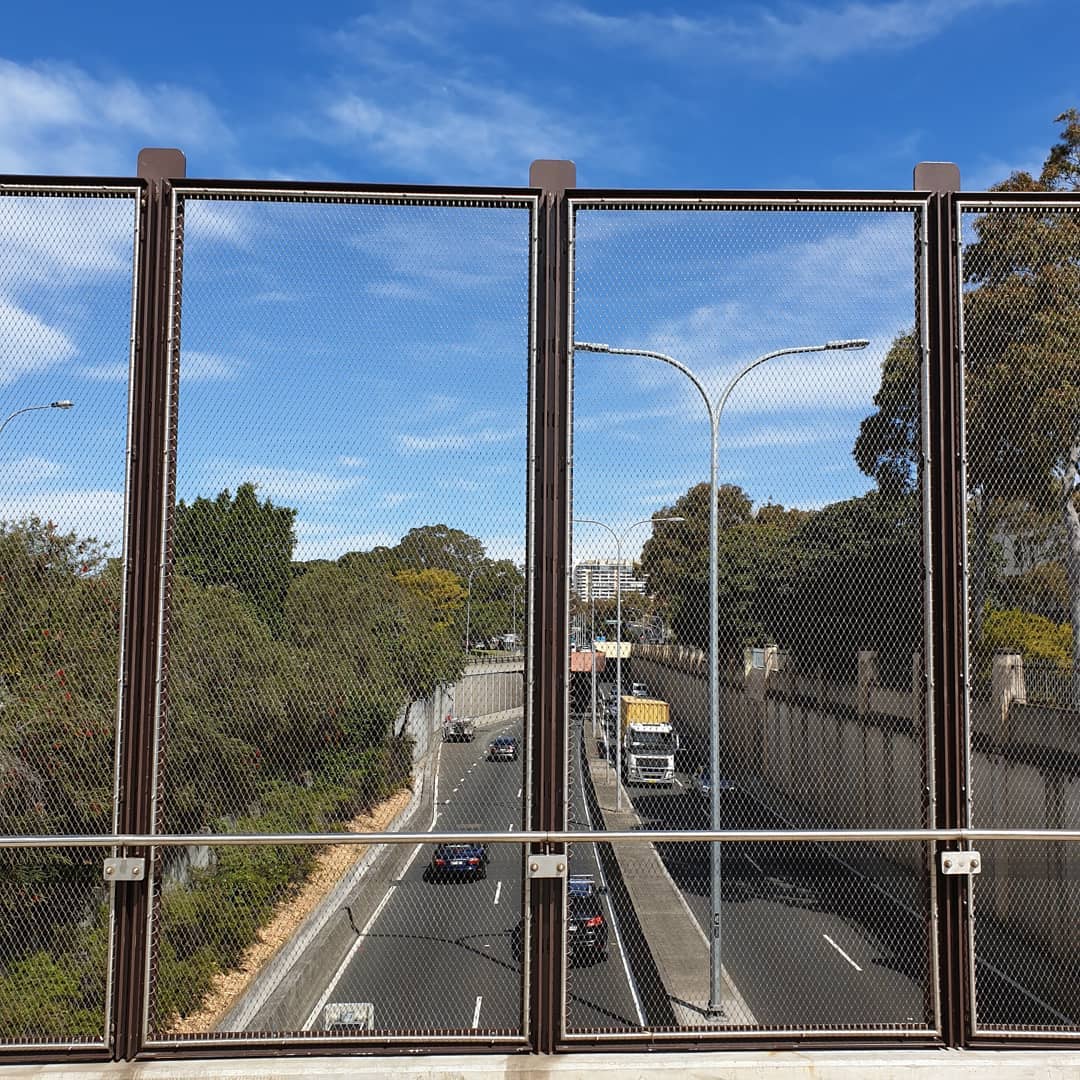 Webnet Frames for Pedestrian Bridges / Tensile Design & Construct