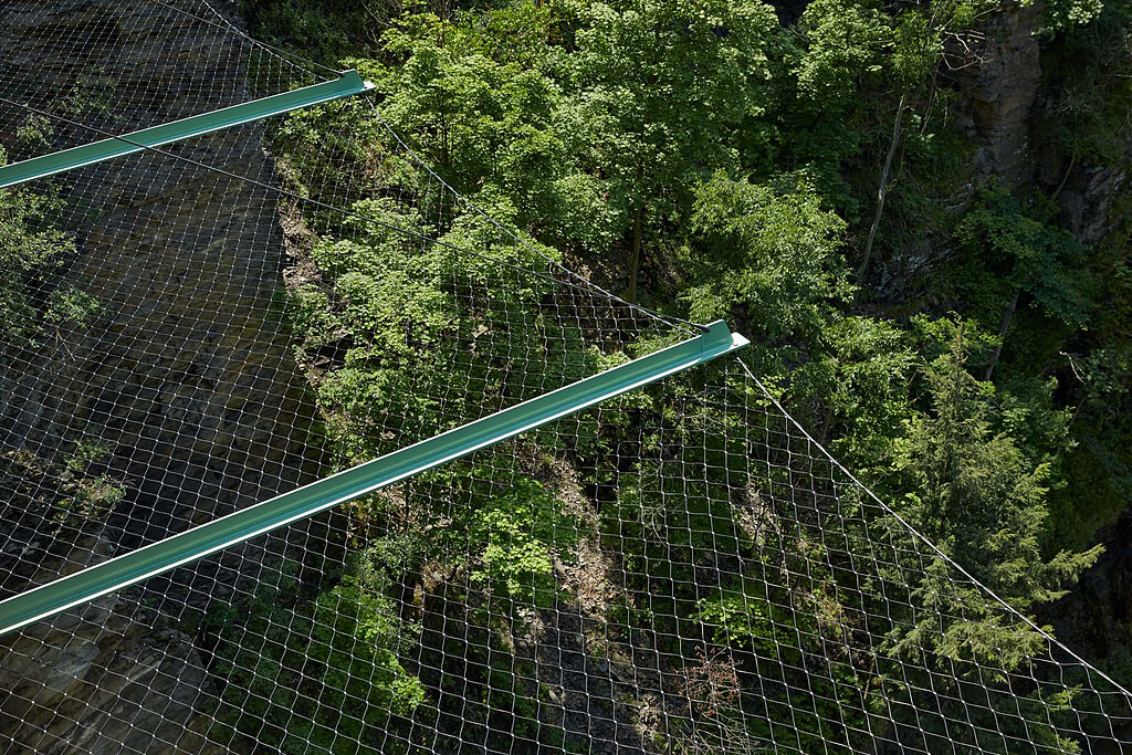 Stainless Steel Safety Nets for High-Rise Buildings / Tensile Design & Construction