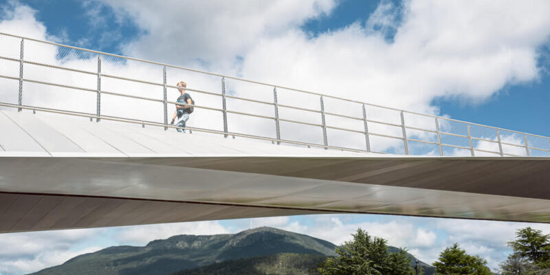 Tensile Barriers Enhance Infrastructure Integrity and Appeal