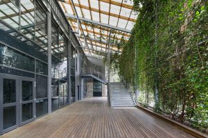 Combining Safety and Style in Tensile Solutions for Schools / Tensile Design & Construct